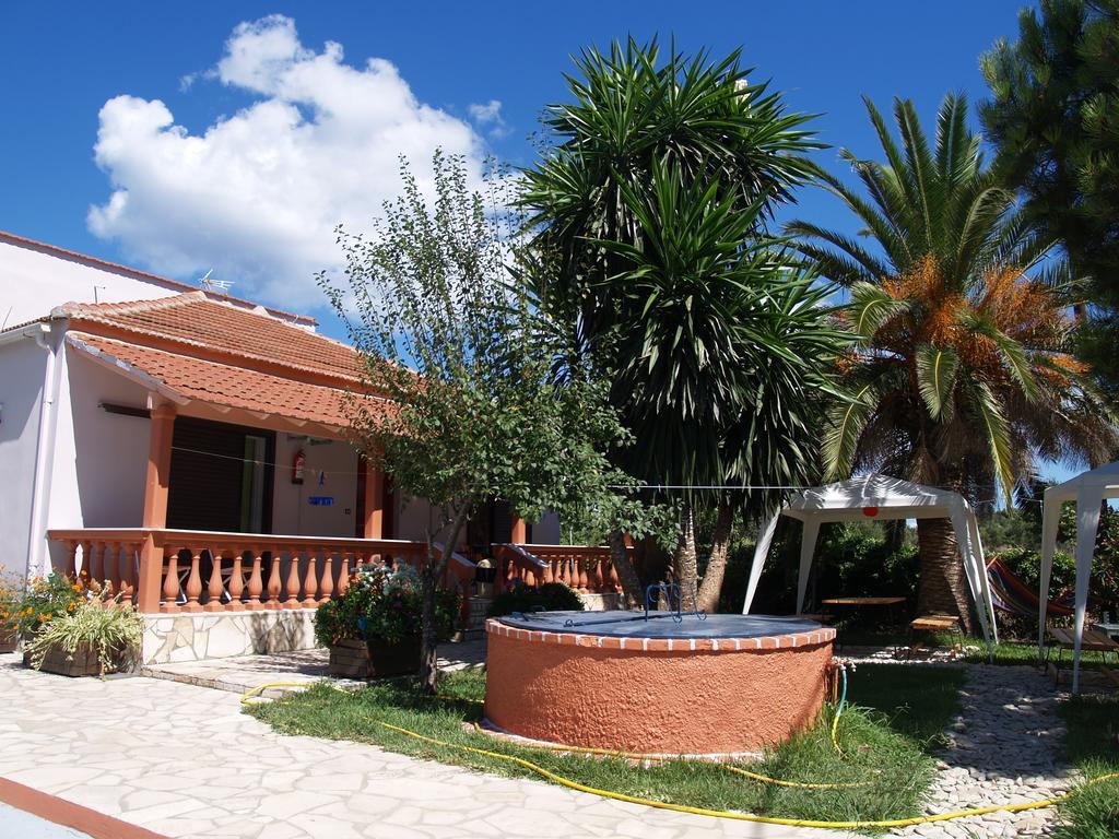Armonia Studios Agios Georgios  Exterior foto