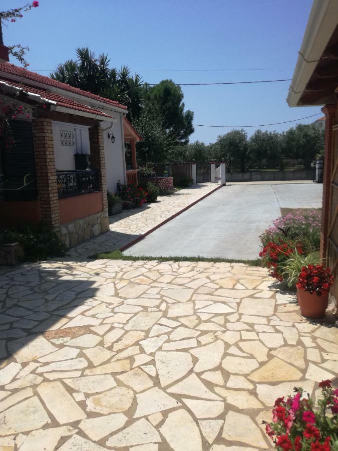Armonia Studios Agios Georgios  Exterior foto